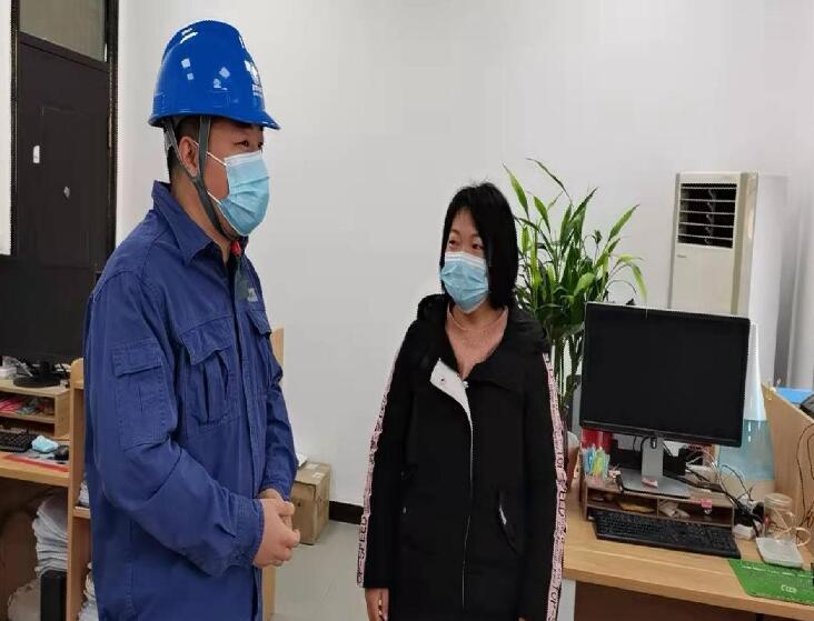 國網(wǎng)城固供電公司：走訪小微企業(yè)，當(dāng)好“電管家”