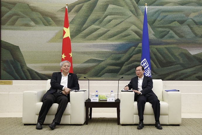 江毅會(huì)見南光集團(tuán)董事長(zhǎng)傅建國