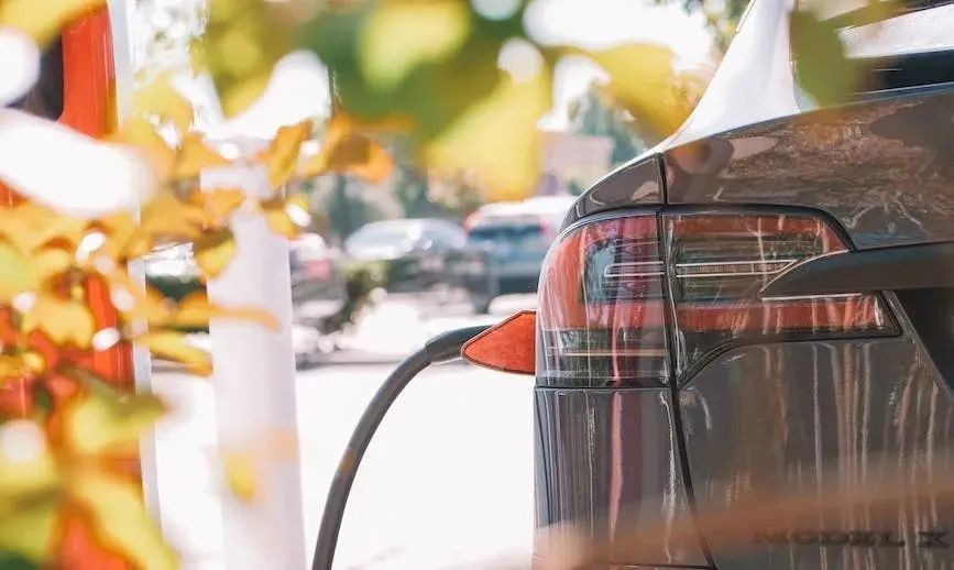國補退出，新能源汽車掀起價格戰(zhàn)