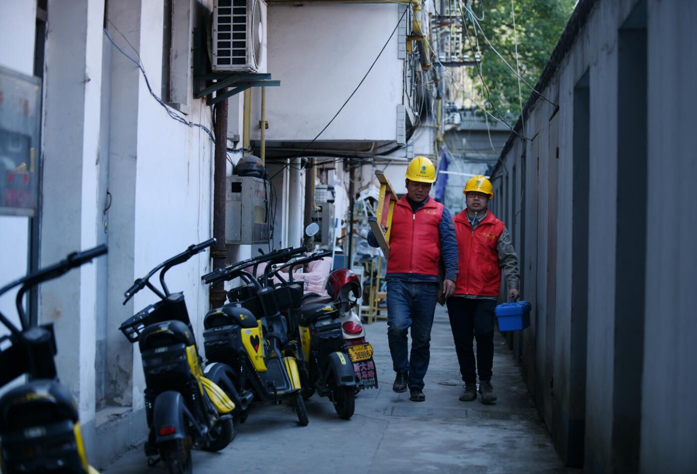 國(guó)網(wǎng)余姚市供電公司：“點(diǎn)亮黑樓道2.0”，借“光”照亮居民歸家路