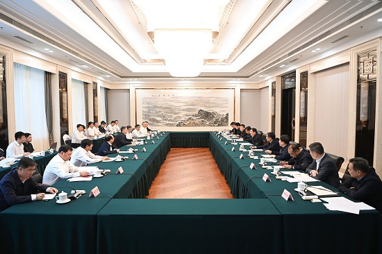 華能集團(tuán)溫樞剛、鄧建玲拜會遼寧省委書記郝鵬