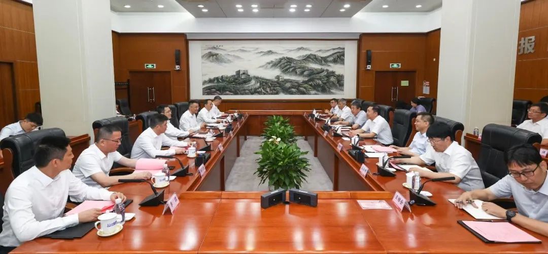 中核集團(tuán)黨組副書記、總經(jīng)理顧軍會(huì)見蘇州市委副書記、市長吳慶文一行