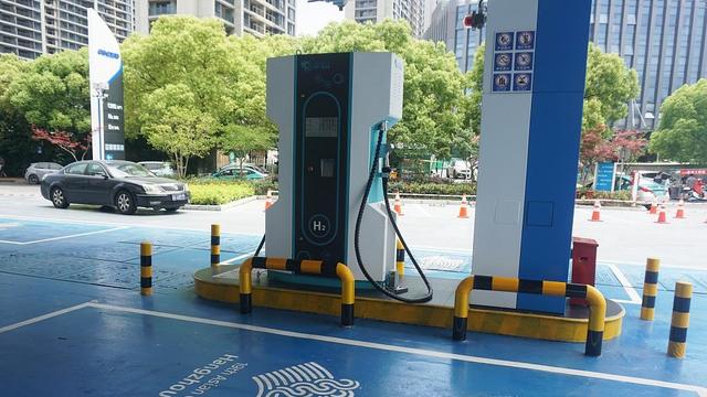 加快培育氫燃料電池汽車產(chǎn)業(yè)，浙江超前布局加氫站建設(shè)