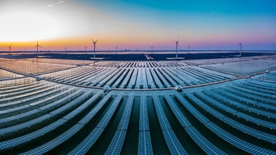 突破3億千瓦時，?；瘓F一期300MW光伏發(fā)電項目實現(xiàn)年度目標