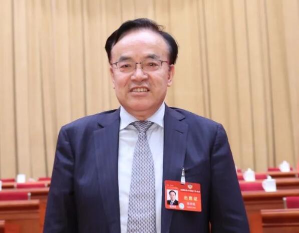 全國政協(xié)常委張來斌：系統(tǒng)思維引領(lǐng)能源轉(zhuǎn)型與安全，確?！半p碳”目標(biāo)順利實(shí)現(xiàn)