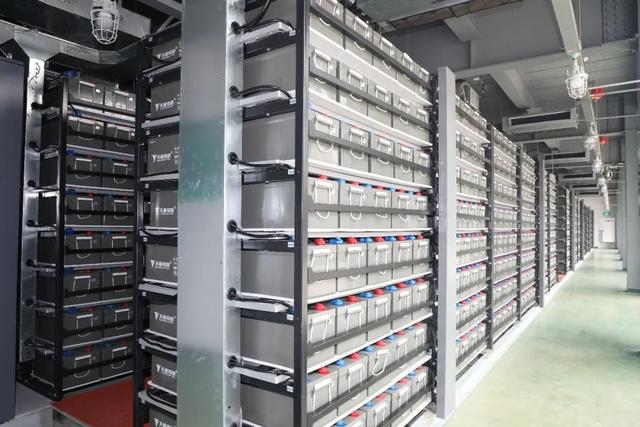 應對用電高峰，小電池派上大用場